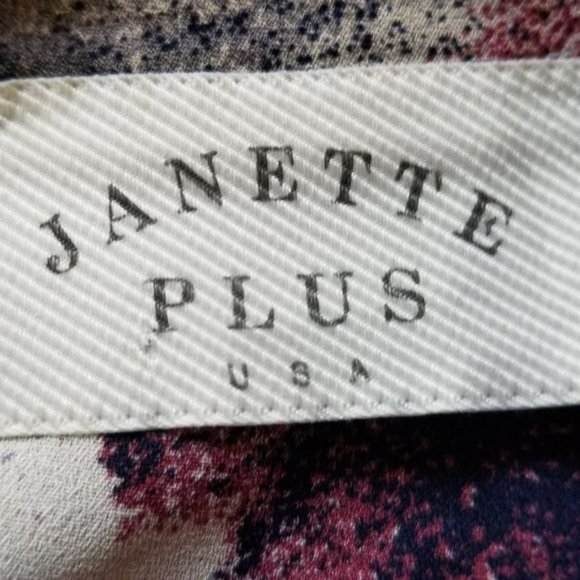 Janette Plus Flowing Black with Floral of Burgandy/Pink - Picture 2 of 7